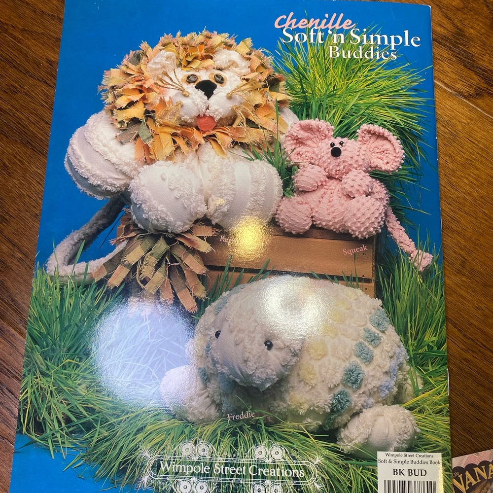 Vintage Craft Pattern Book Collection - Picture 5 of 12